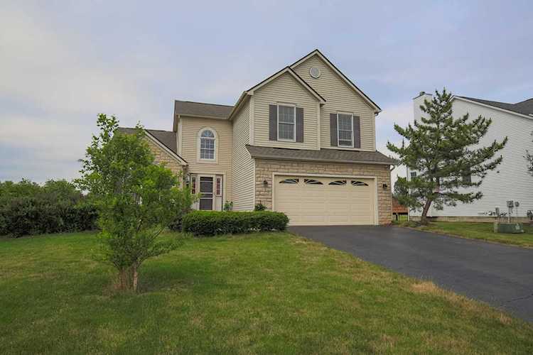 844 Delong Street Pickerington, OH 43147 | MLS 221023830 Photo 1