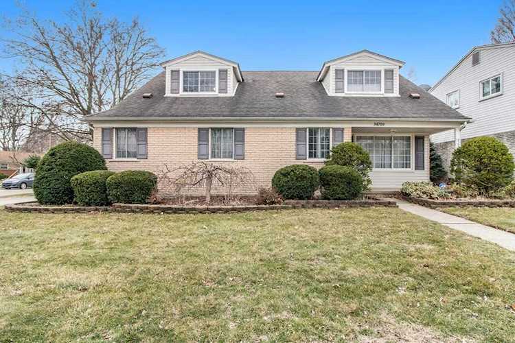 34709 Bristol Rd #46 Livonia, MI 48154 | MLS 22011414 Photo 1