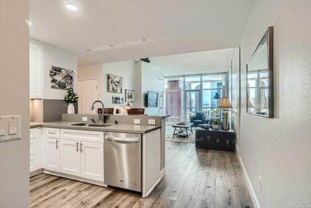 427 9Th Avenue #1403 San Diego, CA 92101