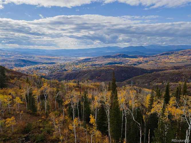 550 Huckelberry Ln Steamboat Springs, CO 80487