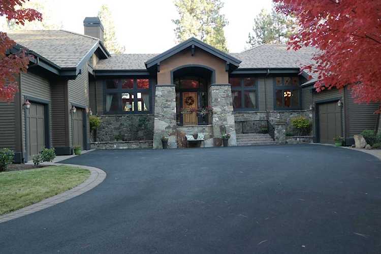61858 Bunker Hill Ct Bend, OR 97702