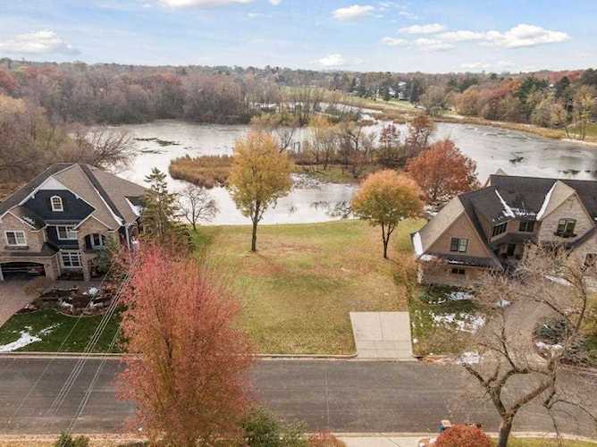 5629 Interlachen Circle Edina, MN 55436