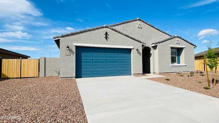 18184 W College Drive Goodyear, AZ 85395 | MLS 6376849 Photo 1