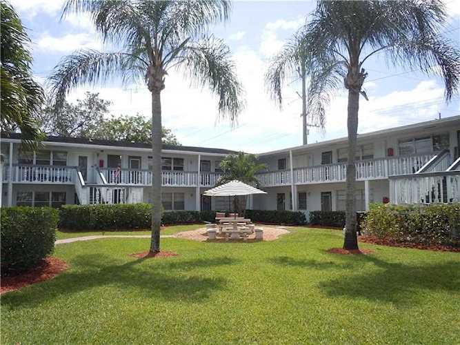 342 Farnham Q #342 Deerfield Beach, FL 33442