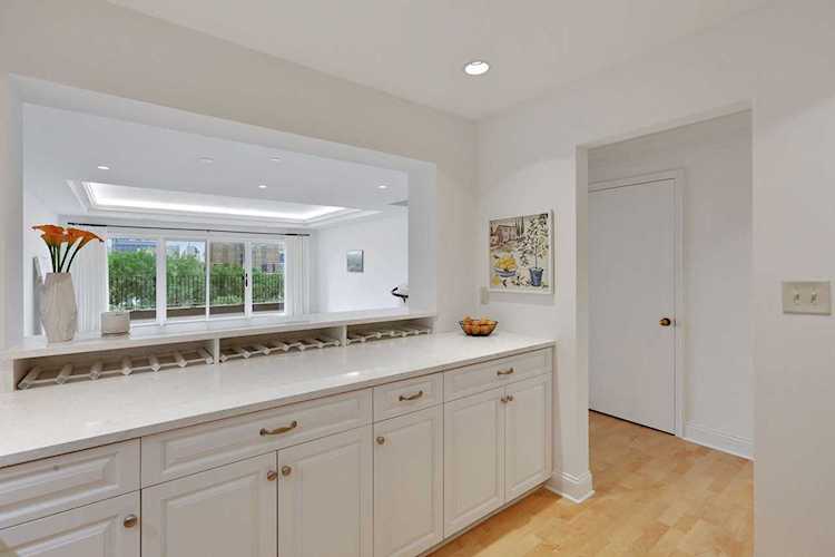 Marcy Holmes Minneapolis | Hennepin County | MLS 6022769 | 100 2nd Street SE #404 Photo 1