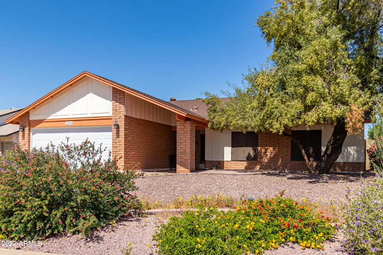 2204 N Los Altos Drive Chandler, AZ 85224 | MLS 6380427 Photo 1
