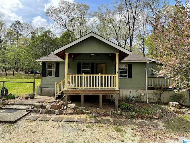 300 Dogwood Drive Leeds, AL 35094