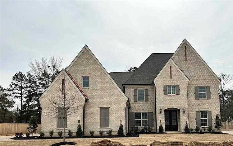10731 S Magnolia Park Cir Collierville, TN 38017