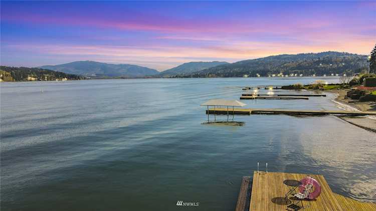 1200 W Lake Sammamish Parkway SE Bellevue, WA 98008