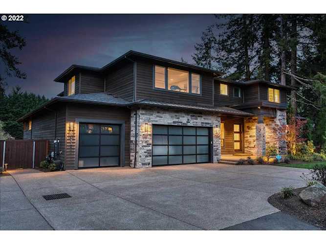 13132 Thoma Lake Oswego, OR 97034