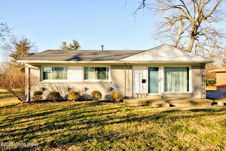 2501 Wyckford Way Louisville, KY 40218 | MLS 1606668 Photo 1