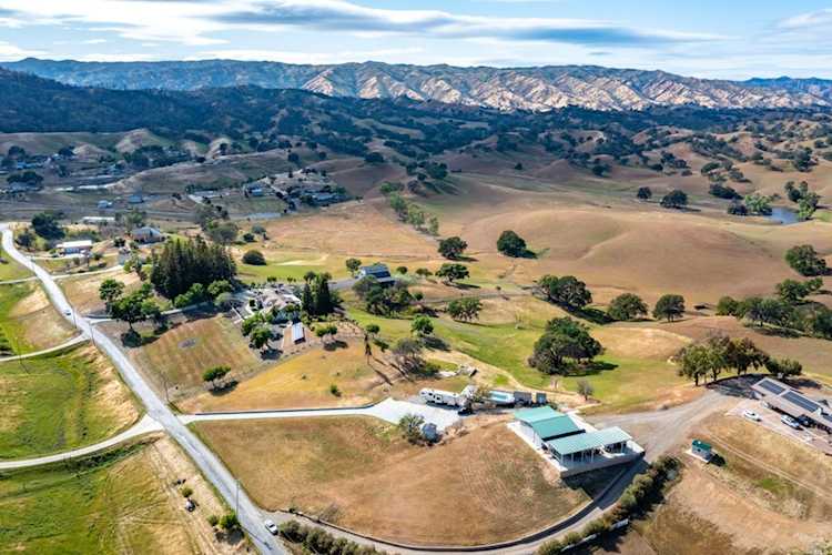 3993 Estate Drive Vacaville, CA 95688 | MLS 322033853 Photo 1