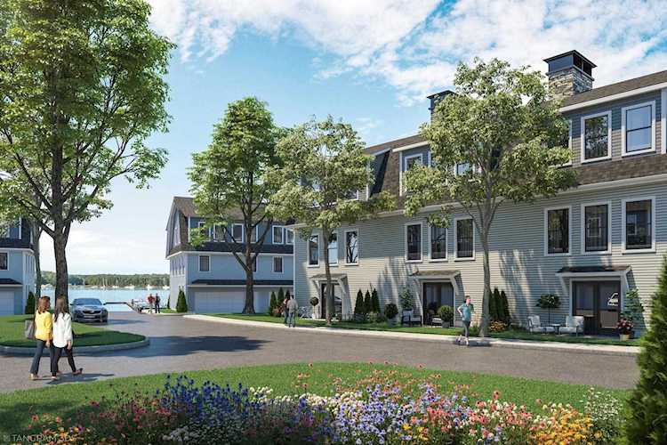34 Little Bay Dr Dover, NH 03820