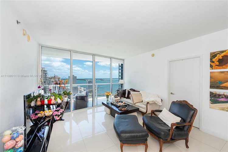 465 Brickell Ave #2605 Miami, FL 33131