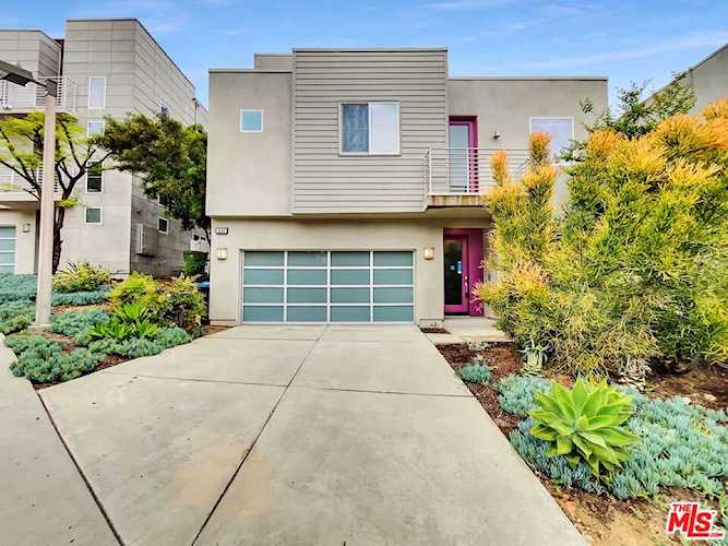 1536 N Mercury Dr Los Angeles, CA 90042