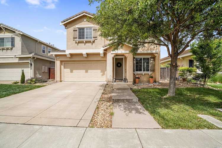 673 Brazelton Circle Vacaville, CA 95688 | MLS 322034373 Photo 1