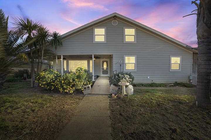 1101 Foothill Rd Hollister, CA 95023
