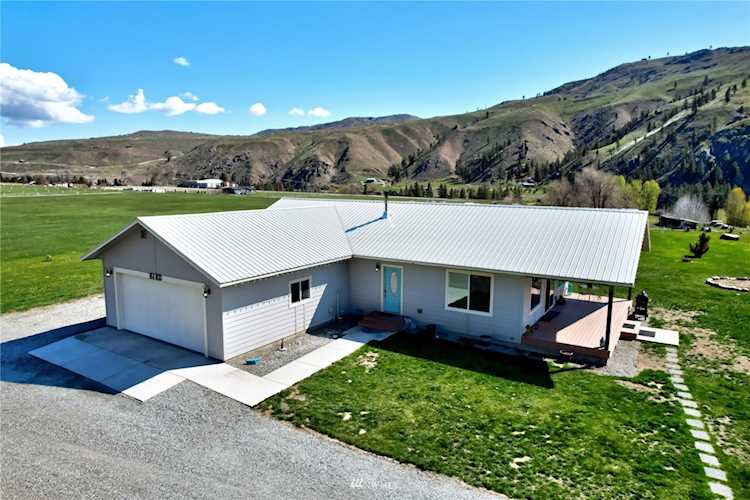 895 Hwy 153 #B Pateros, WA 98846