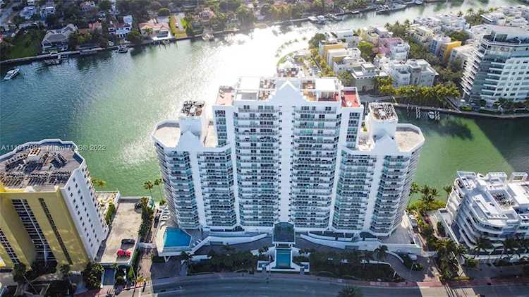 5900 Collins Ave #2306 Miami Beach, FL 33140