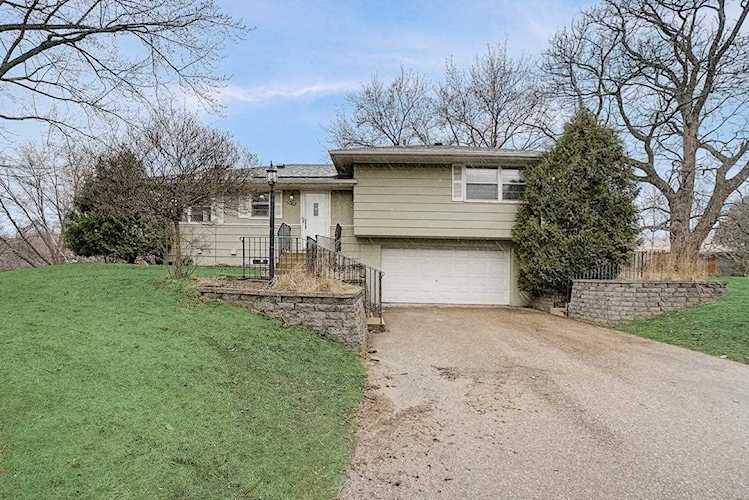 5068 Holiday Circle Minnetonka, MN 55345