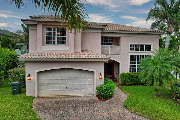 1650 SW 2nd Avenue Boca Raton, FL 33432