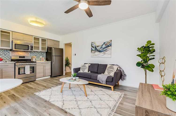 448 Namahana Street #203 Honolulu, HI 96815 | MLS 202203960 Photo 1