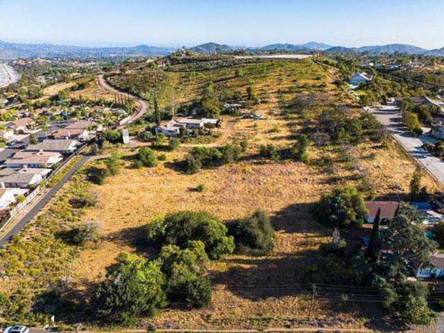 1369 W 11Th Ave Escondido, CA 92029