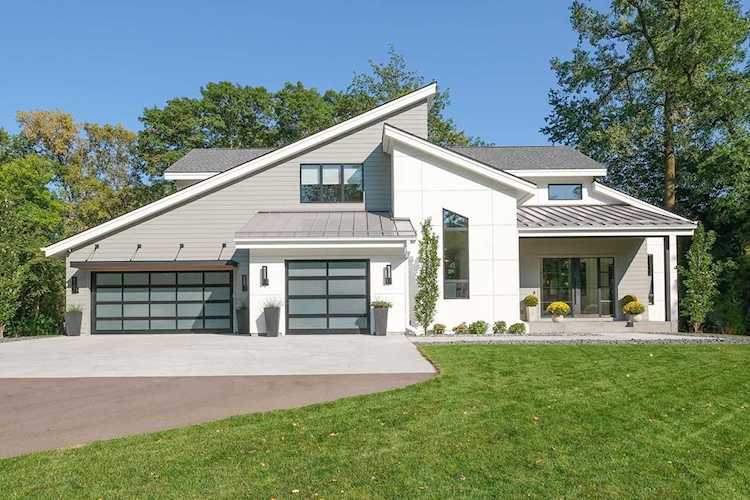 1611 Holdridge Terrace Wayzata, MN 55391