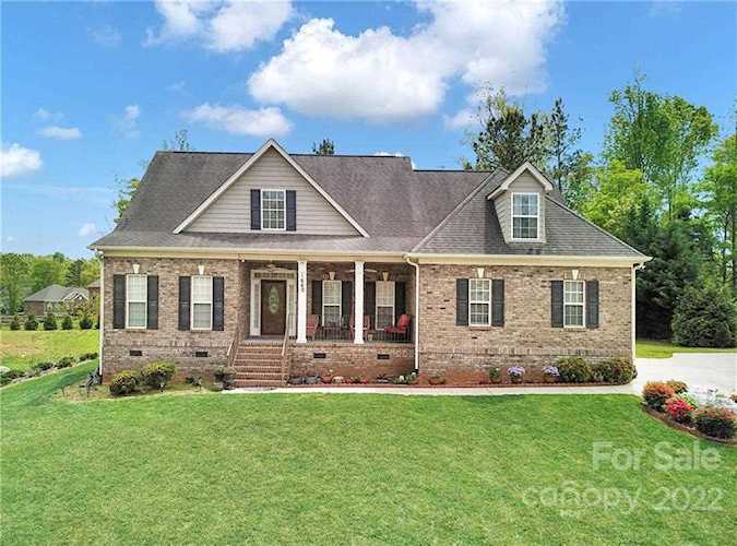 1660 Williamsburg Dr Rock Hill, SC 29732 | MLS 3851690 Photo 1