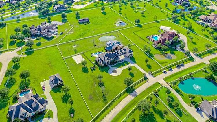 17011 Saddle Ridge Pass Cypress, TX 77433