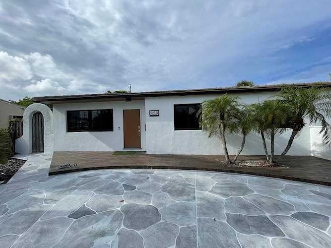 359 Winters Street West Palm Beach, FL 33405
