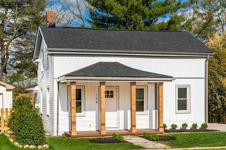 134 N Walnut Street Galena, OH 43021