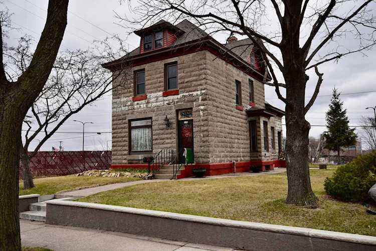 125 Winter Street Saint Paul, MN 55103