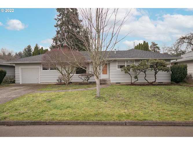 4802 SE Fieldcrest St Milwaukie, OR 97222 | MLS 22366888 Photo 1