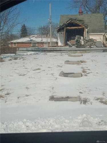 2801 Campus Drive Dayton, OH 45406 | MLS 862050 Photo 1