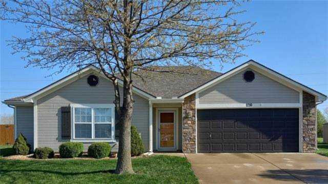 1210 SW Blue Branch Dr Grain Valley, MO 64029 | MLS 2377291 Photo 1