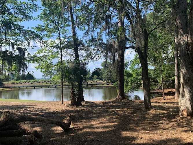 16 Hanover Way Bluffton, SC 29910