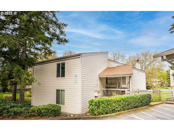 11884 SW Boones Bend Dr Beaverton, OR 97008