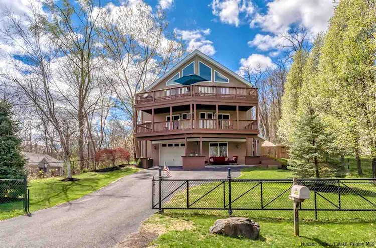 200 Sackett St Port Ewen, NY 12466
