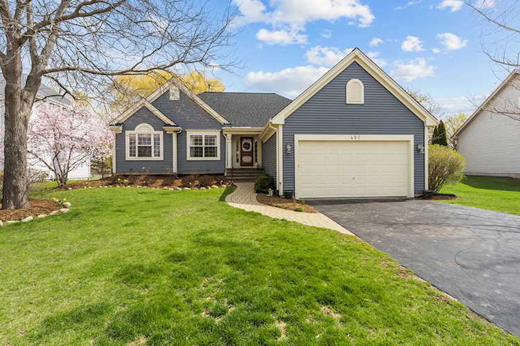 457 Farnsworth Circle Port Barrington, IL 60010