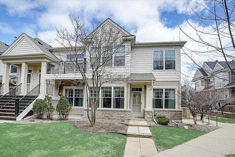 625 Wesley Commons Drive #37 Golden Valley, MN 55427