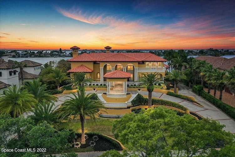 143 Lansing Island Drive Indian Harbour Beach, FL 32937 | MLS 928208 Photo 1