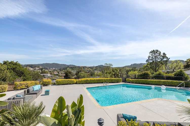 556 Montecillo Road San Rafael, CA 94903