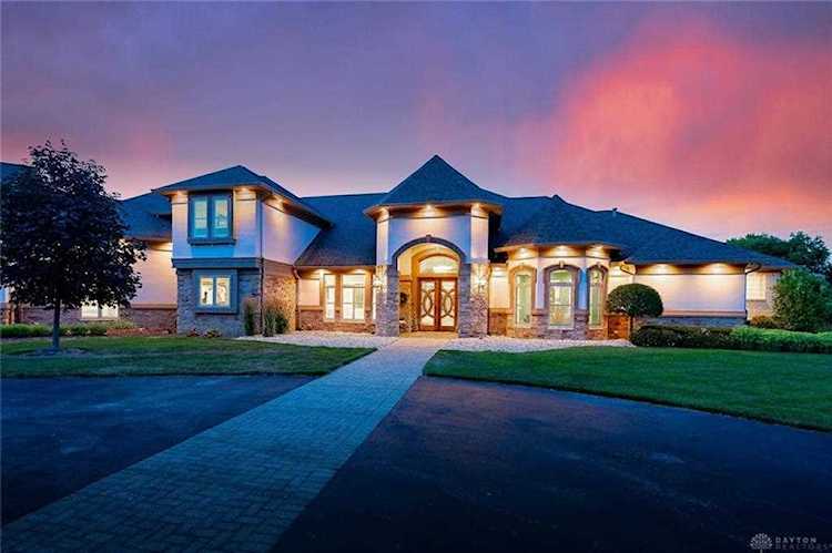 4330 Willow Creek Circle Sugarcreek Township, OH 45305 | Vision Realty Inc. Photo 1