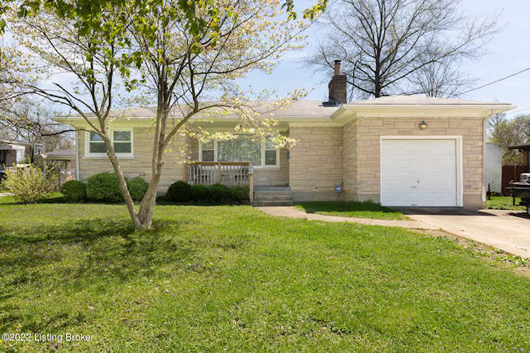 11411 Pleasant Dr Louisville, KY 40272