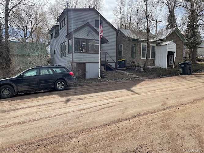 307 Bell Ave Oak Creek, CO 80467