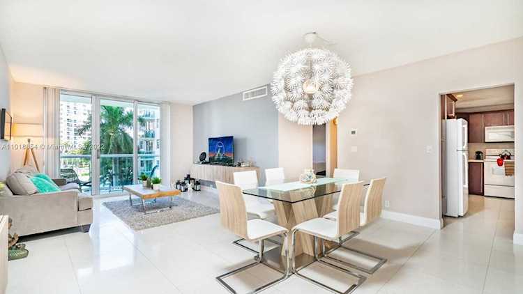 3901 S Ocean Dr #3R Hollywood, FL 33019
