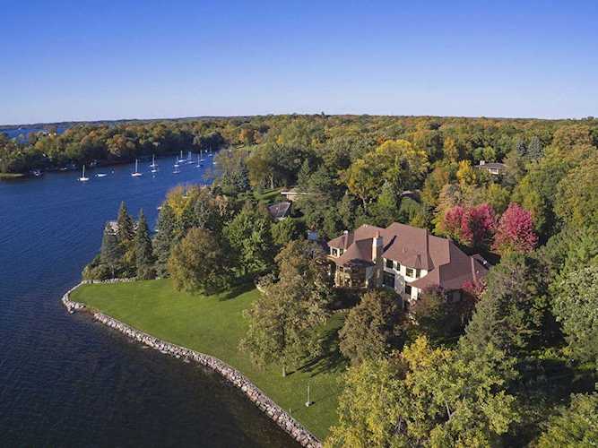 3960 Walden Shores Road Deephaven, MN 55391