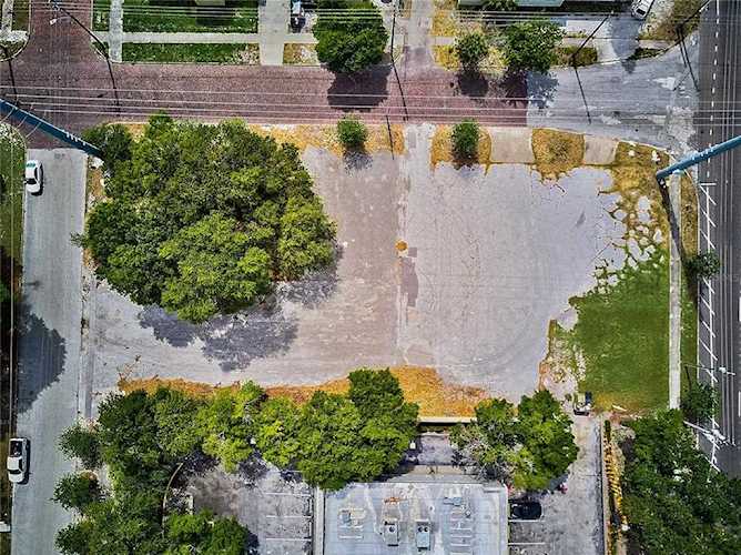 1st Ave S St. Petersburg, FL 33711