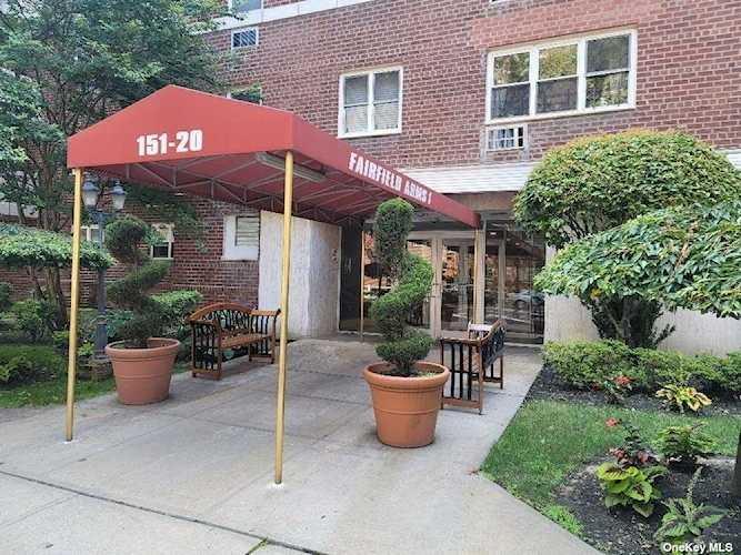 151-20 88th #5A Howard Beach, NY 11414